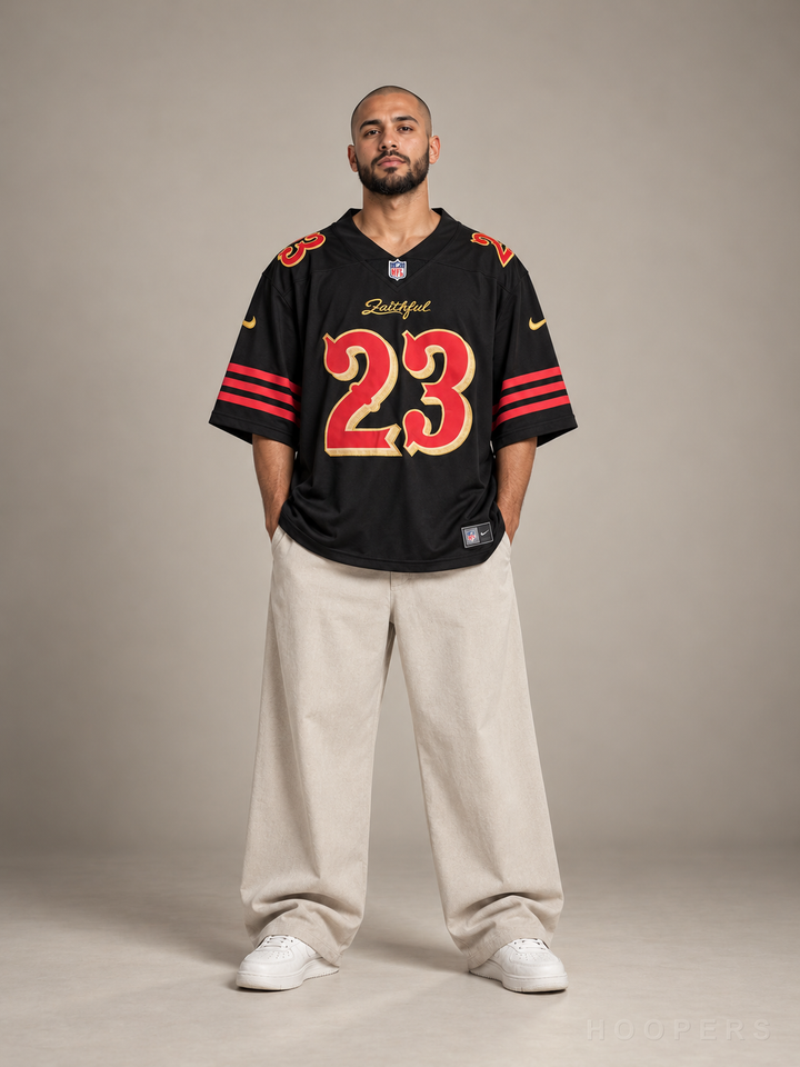 חולצת NFL אוברסייז סן פרנסיסקו 49ers – כריסטיאן מקאפרי 23 (שחור) – חזית