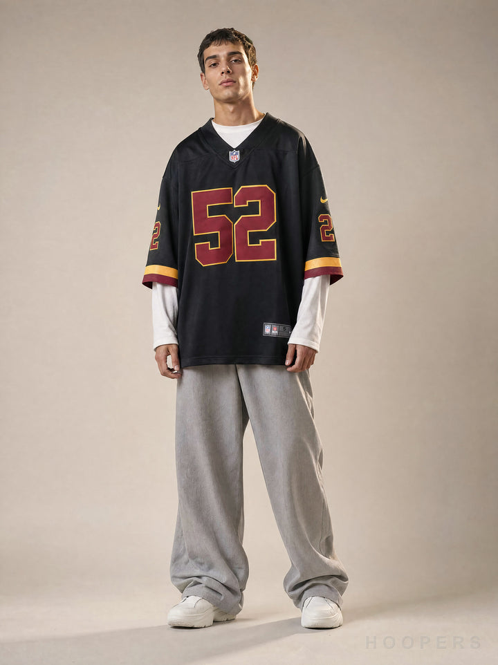 חולצת NFL אוברסייז וושינגטון קומנדרס 52 שחור - מבט חזית על דוגמן