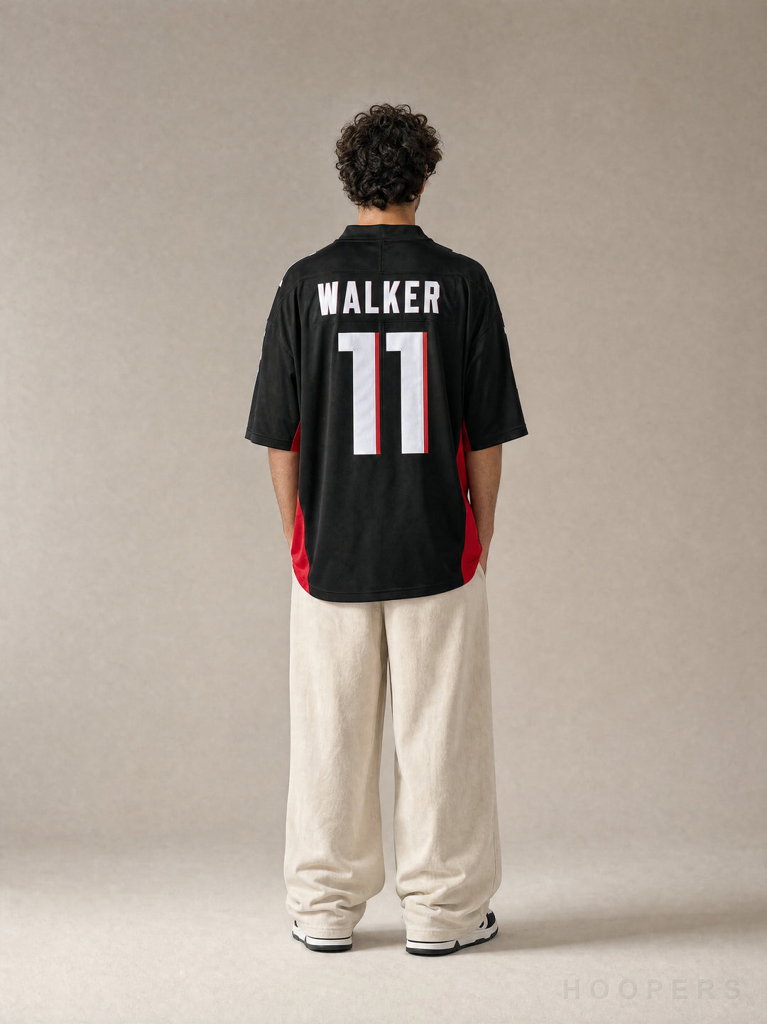 חולצת NFL פלקונס שחור - גב עם השם WALKER ומספר 11