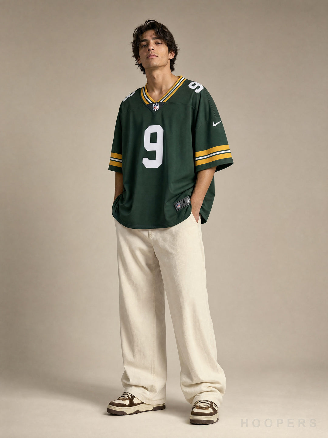 חולצת NFL אוברסייז גרין ביי פאקרס כריסטיאן ווטסון 9 ירוק - מבט חזית על דוגמן