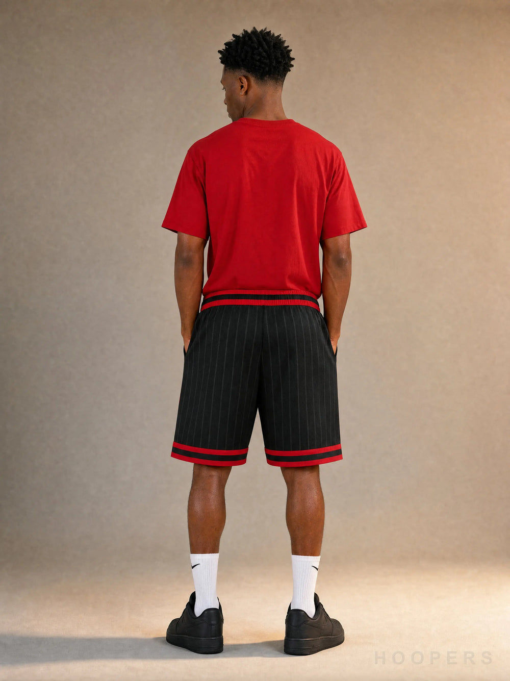 HOOPERS - מבט אחורי: מכנסי משחק שיקגו בולס שחור עם פסים