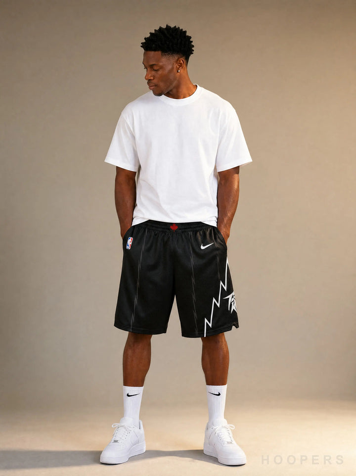 מכנסי NBA טורונטו ראפטורס City Edition שחור HOOPERS - מבט קדמי על דוגמן