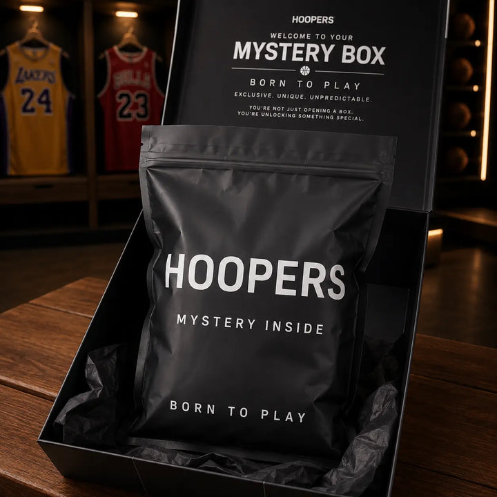 מיסטרי בוקס NBA של HOOPERS – שקית הגופיות השחורה MYSTERY INSIDE בתוך הקופסה