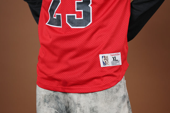 חולצת NBA מייקל ג’ורדן שיקגו בולס – רטרו אדום 23 | HOOPERS