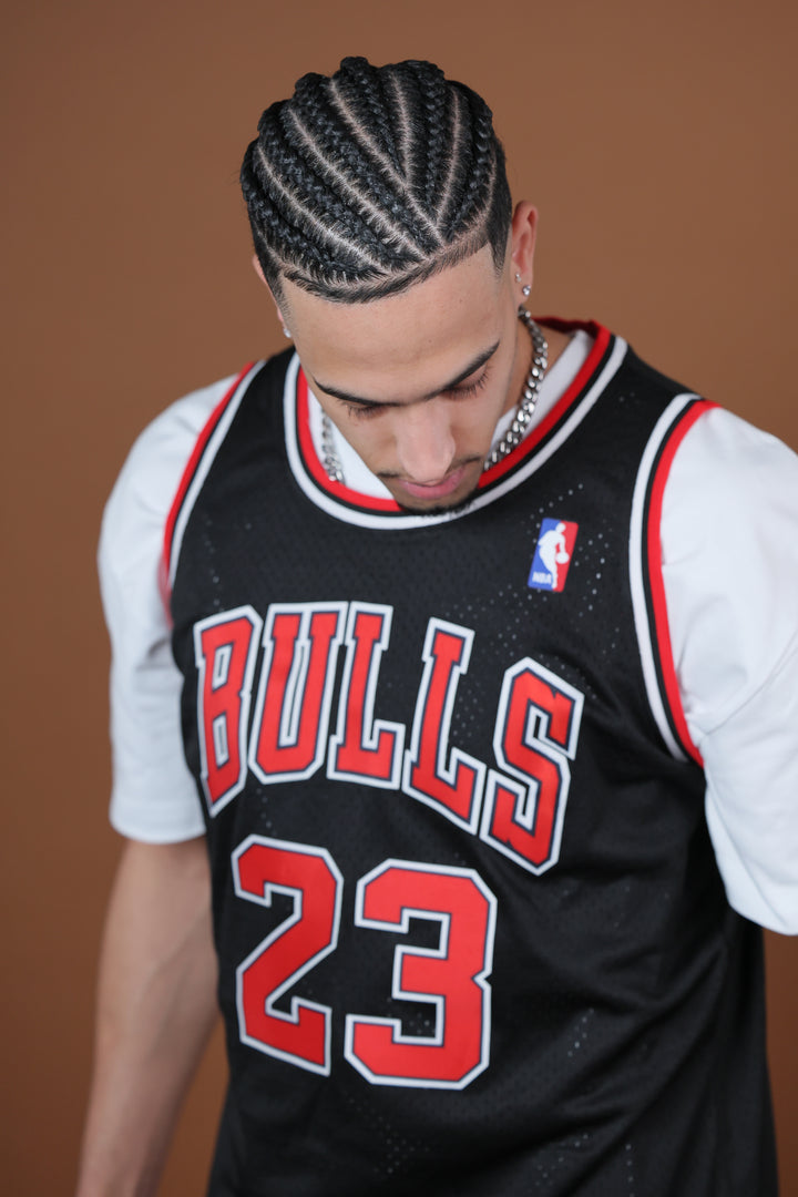 גופיית NBA מייקל ג'ורדן שיקגו בולס – רטרו שחור  1997/98 | HOOPERS