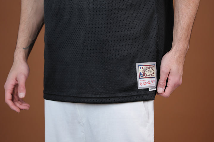 גופיית NBA עומרי כספי סקרמנטו קינגס – רטרו שחור  | HOOPERS