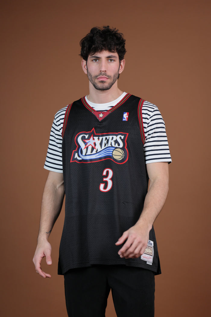 גופיית NBA אלן אייברסון פילדלפיה סיקסרס – רטרו 1997/98 | HOOPERS