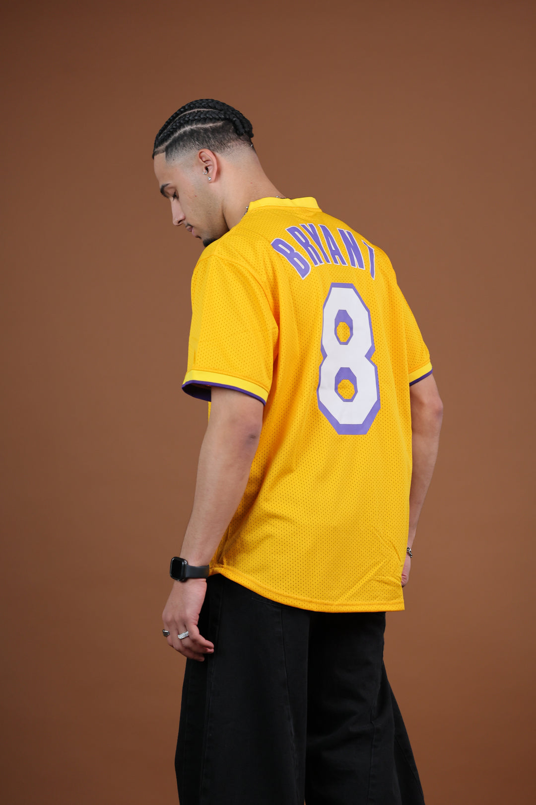 גופיית NBA קובי בראיינט לוס אנג’לס לייקרס – צהוב מהדורת רטרו | HOOPERS