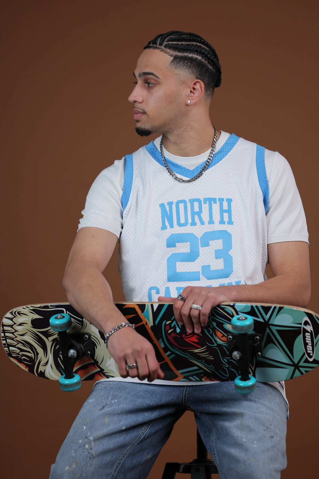 גופיית NBA מייקל ג׳ורדן נורת׳ קרוליינה טאר הילס – לבן תכלת רטרו 1983/84 | HOOPERS