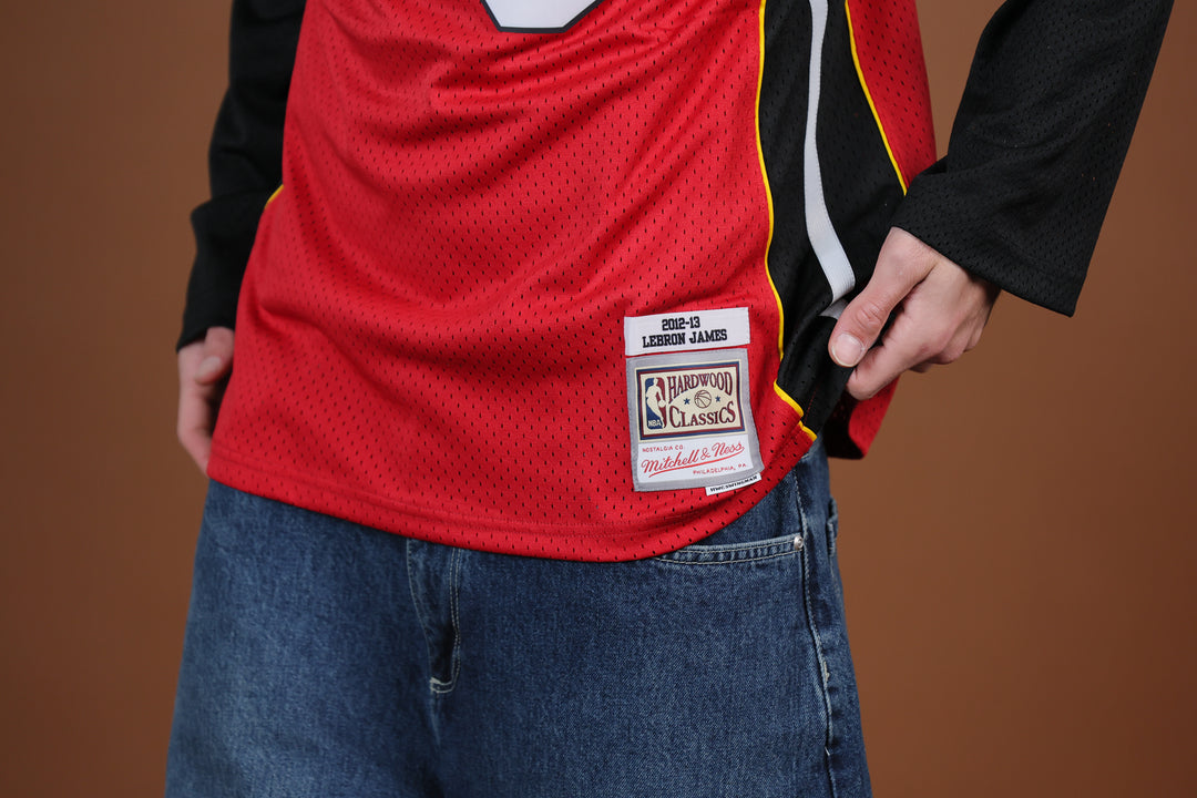 גופיית NBA לברון ג׳יימס מיאמי היט – אדום מהדורת רטרו 2012/13 | HOOPERS