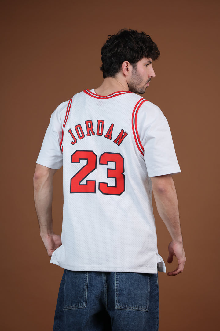 גופיית NBA מייקל ג׳ורדן שיקגו בולס – לבן מהדורת רטרו 1997/98 | HOOPERS