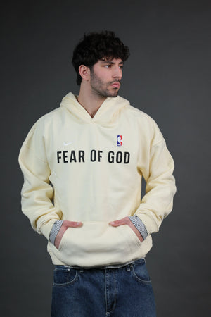 קפוצ’ון FEAR OF GOD – גוון שמנת פרימיום