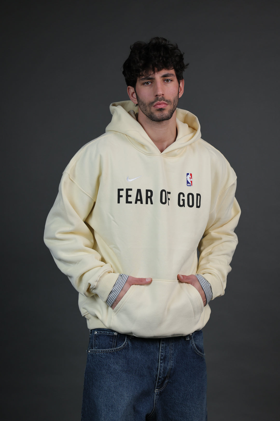 קפוצ’ון FEAR OF GOD – גוון שמנת פרימיום | HOOPERS