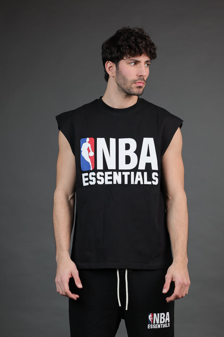 גופיית NBA ESSENTIALS ללא שרוולים – שחור | HOOPERS