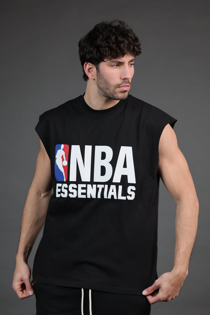 גופיית NBA ESSENTIALS ללא שרוולים – שחור | HOOPERS