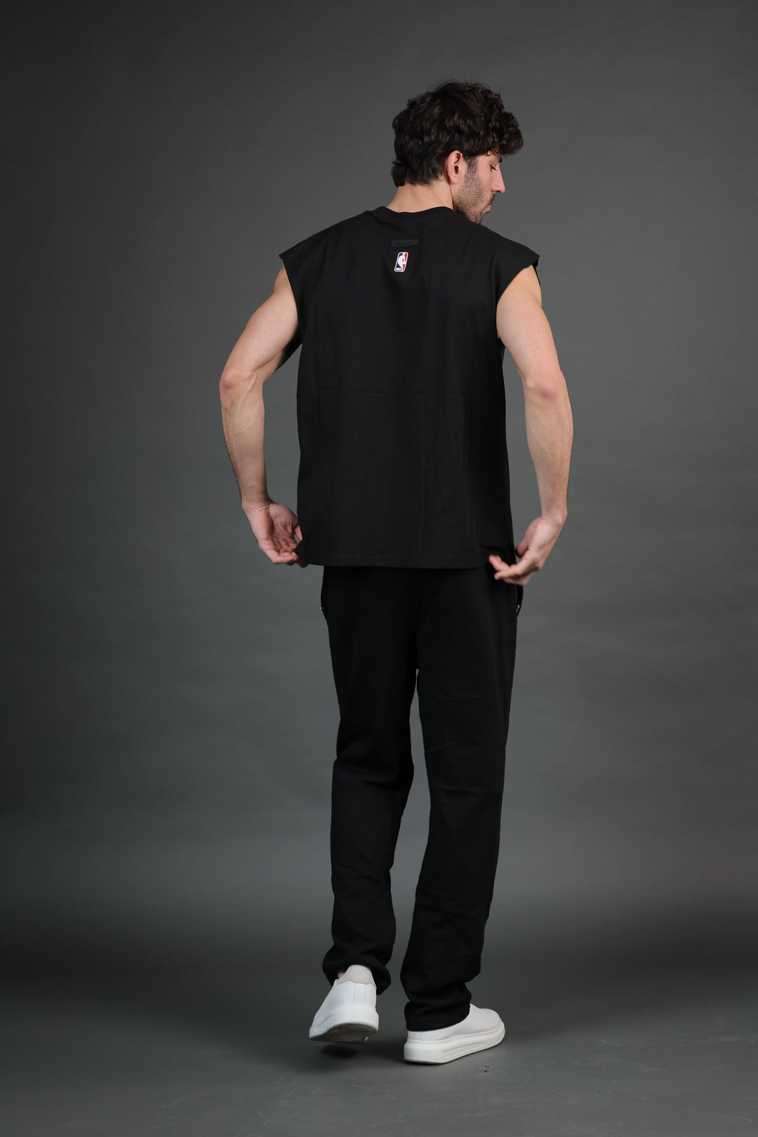 מכנס טרנינג NBA Essentials – שחור קלאסי Edition | HOOPERS