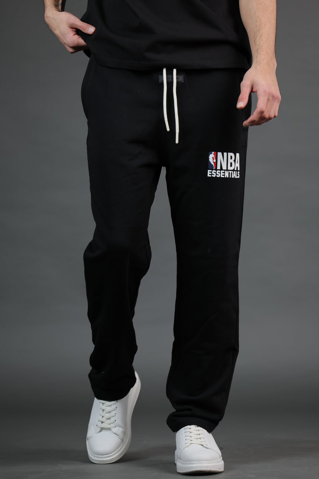 מכנס טרנינג NBA Essentials – שחור קלאסי Edition | HOOPERS