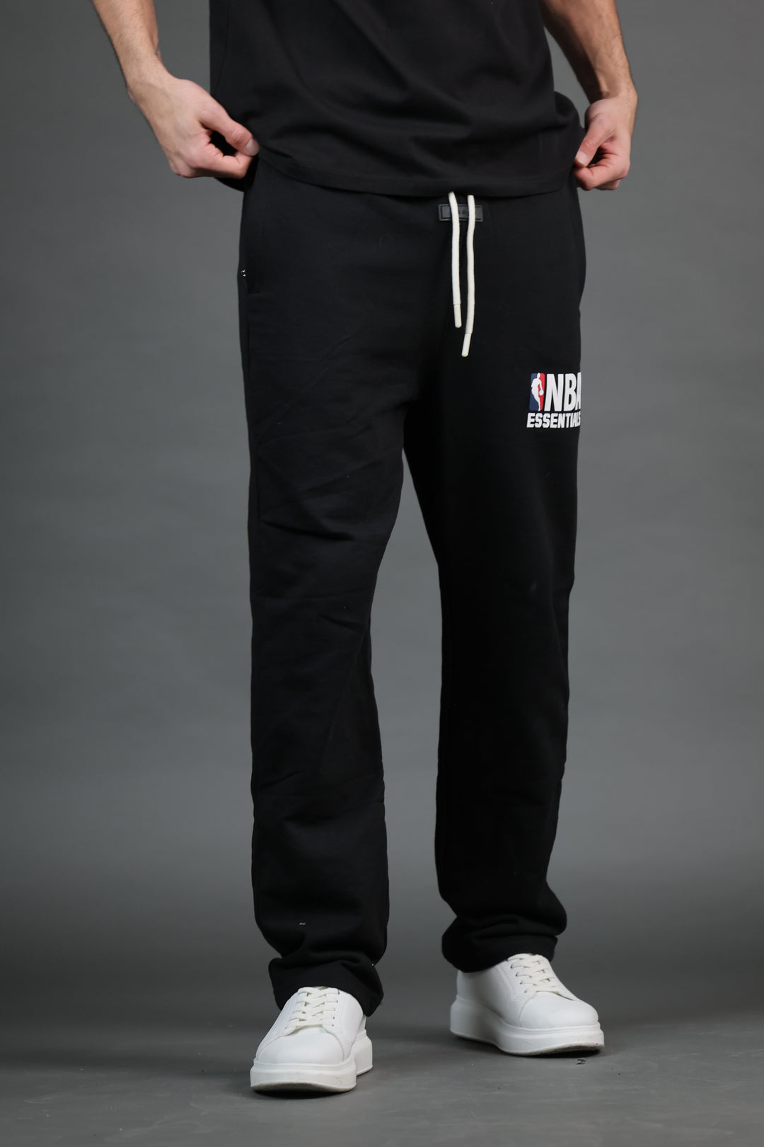 מכנס טרנינג NBA Essentials – שחור קלאסי Edition | HOOPERS