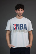 חולצת NBA Essentials – אפור 2025 — משלוח מהיר | HOOPERS