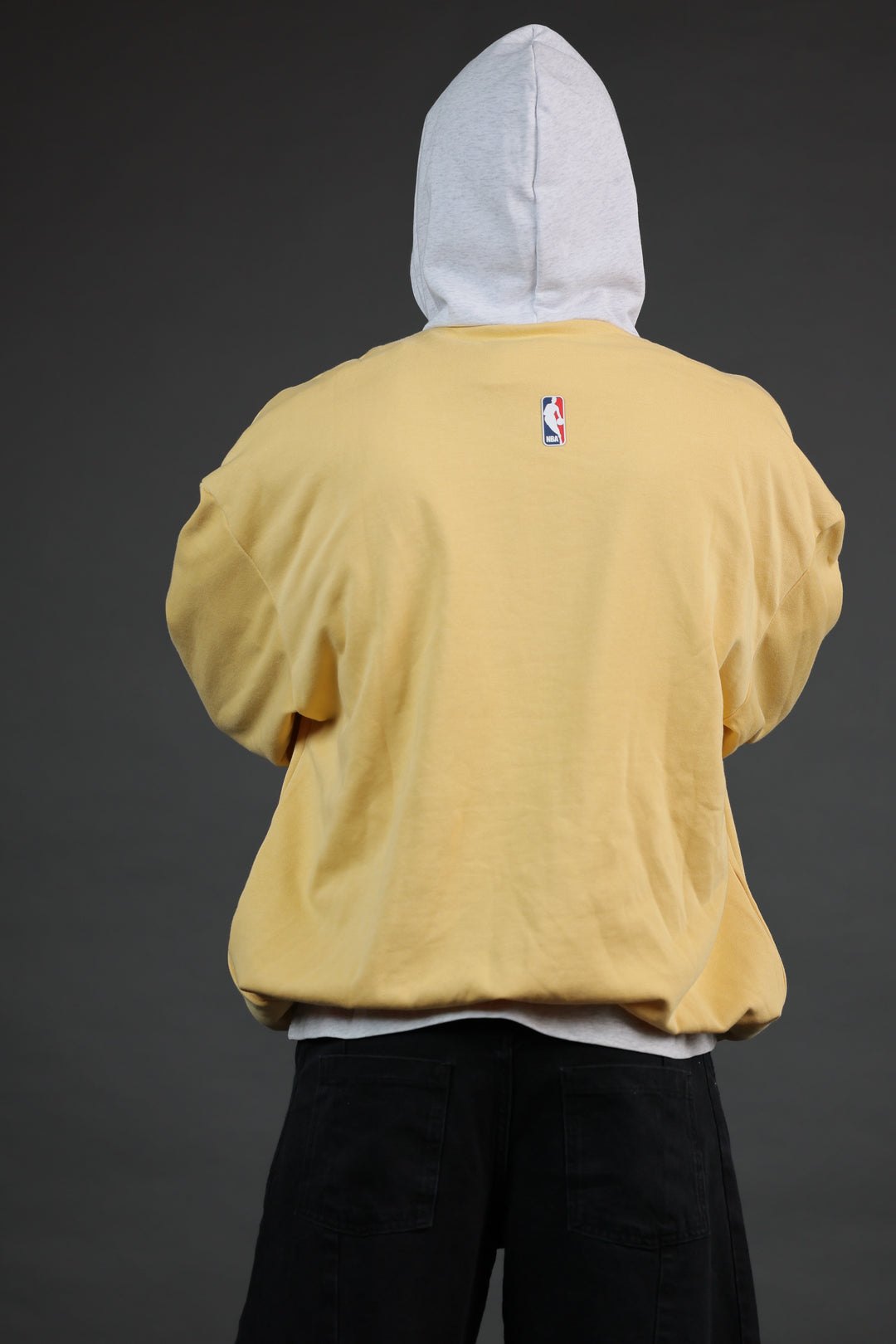 סווטשירט LAKERS ESSENTIALS צהוב | HOOPERS