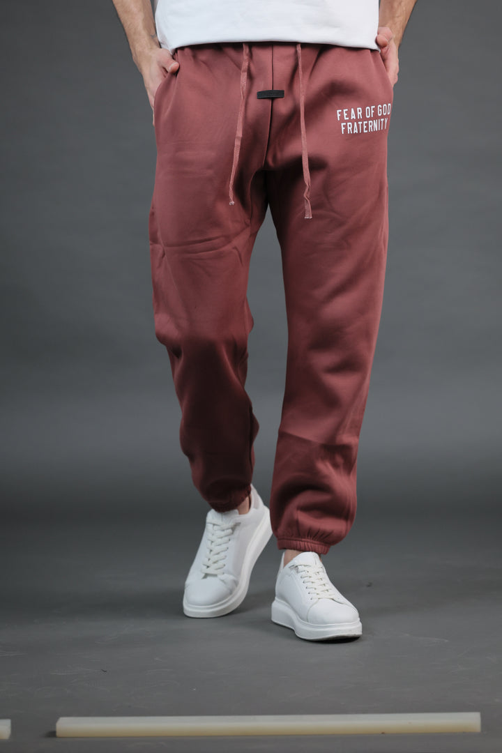 מכנסי FEAR OF GOD FRATERNITY בורדו| HOOPERS