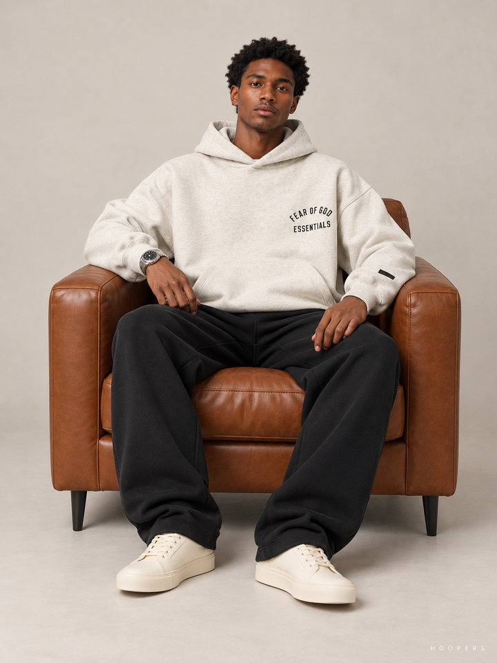 קפוצ'ון Fear of God Essentials – Back Arch שמנת מלאנז' – סטודיו