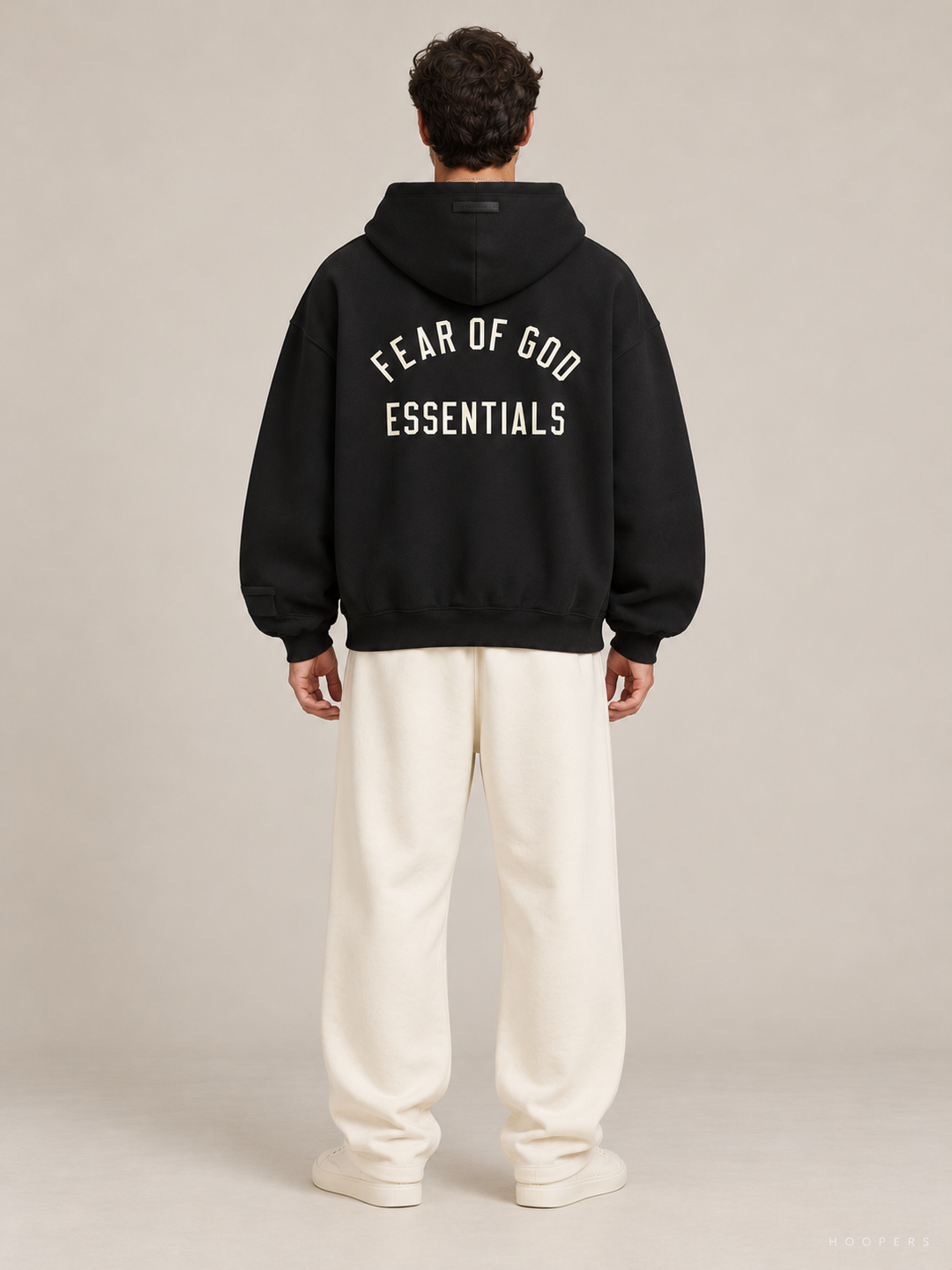 קפוצ'ון Fear of God Essentials – Back Arch שחור – גב