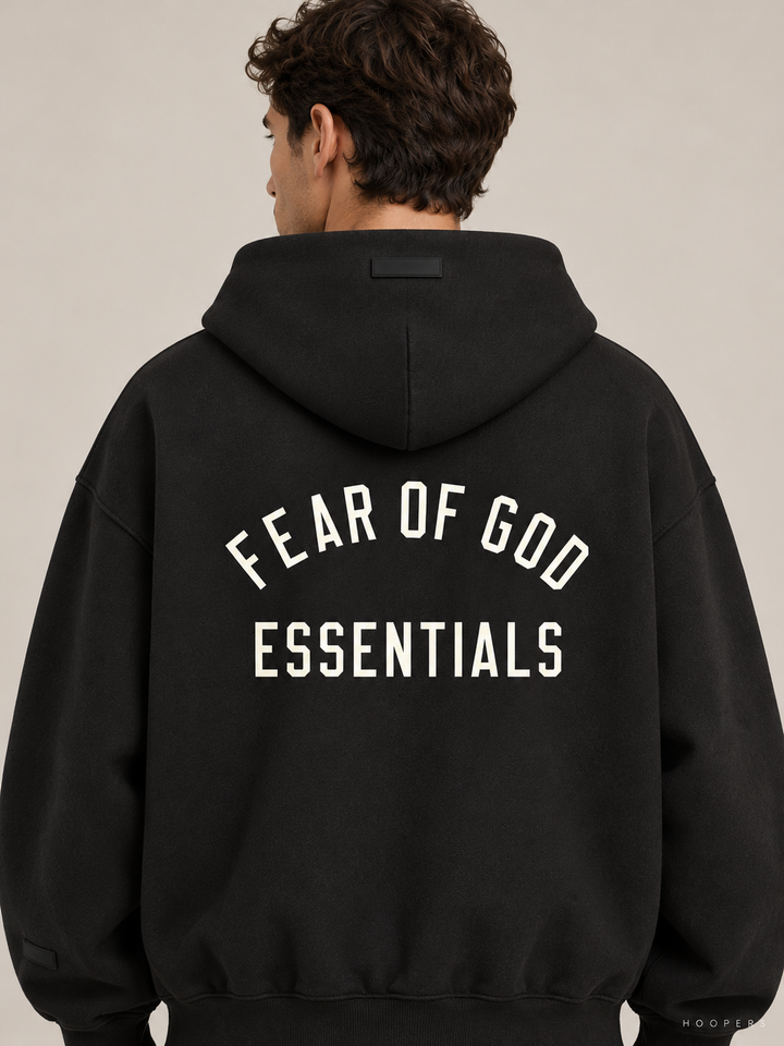 קפוצ'ון Fear of God Essentials – Back Arch שחור – תקריב