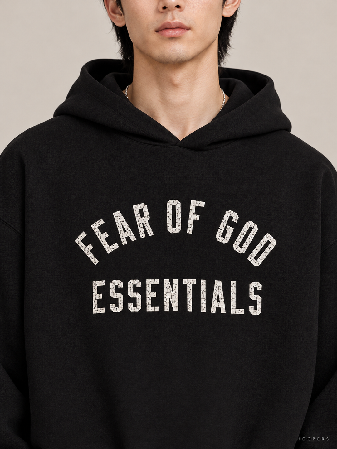 קפוצ'ון Fear of God Essentials – Arch שחור – תקריב