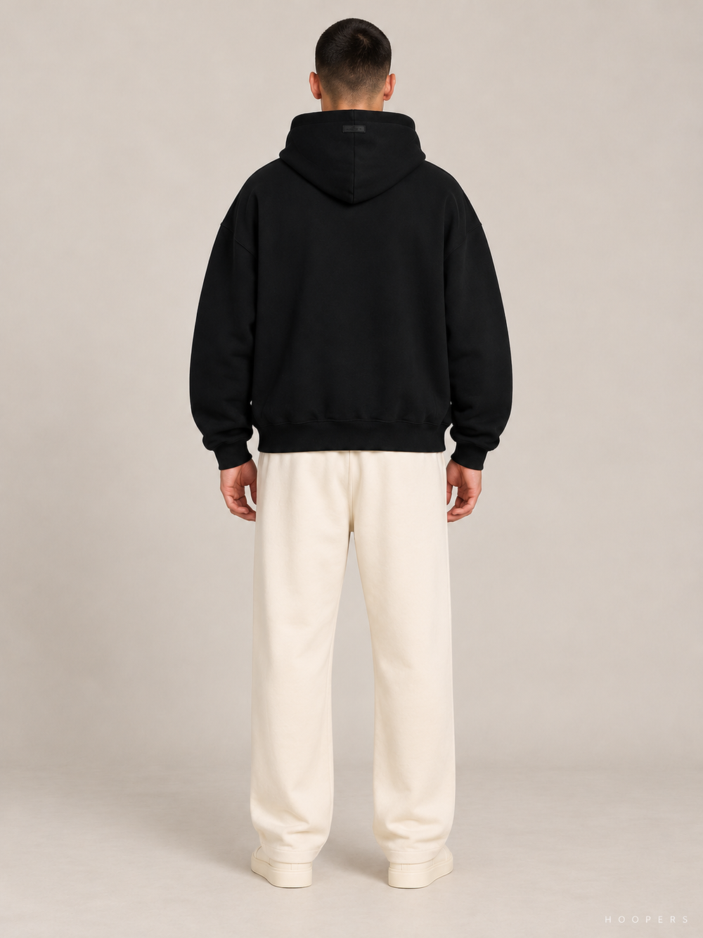 קפוצ'ון Fear of God Essentials – 2026 שחור – גב