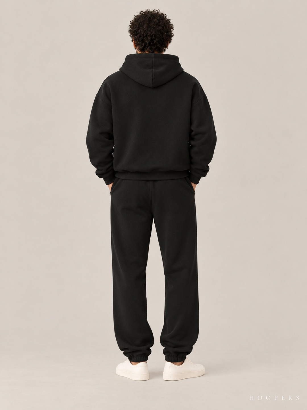 קפוצ'ון Fear of God Essentials – Script שחור – גב