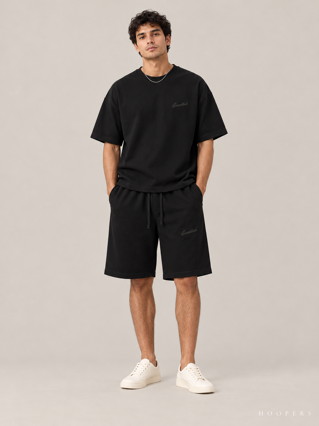 חולצת Fear of God Essentials – Script שחור – חזית