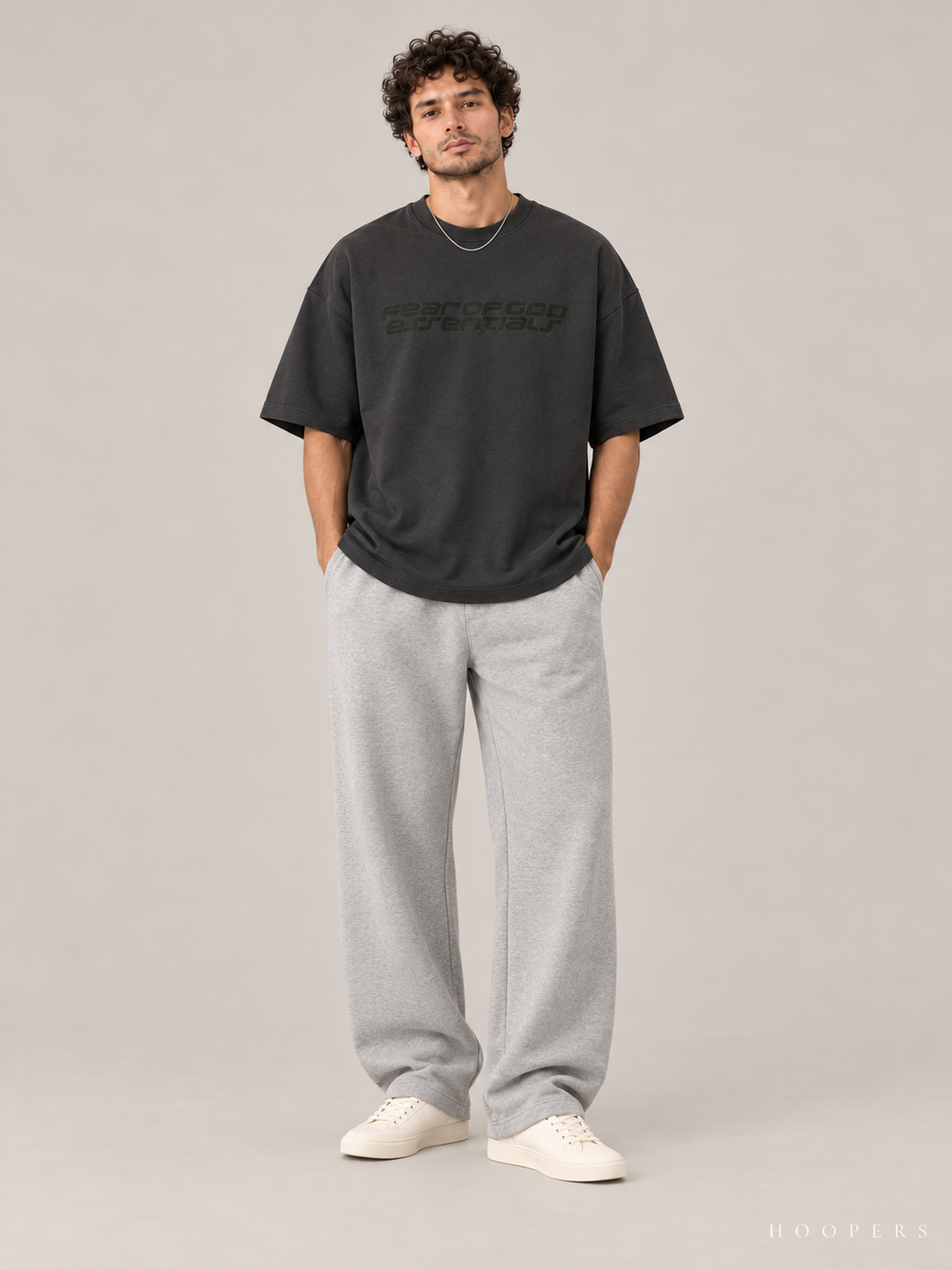חולצת אוברסייז Fear of God Essentials – Racing אפור פחם – חזית