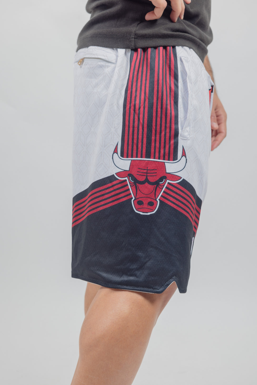 מכנסיי JUST DON לבן אדום שיקגו בולס