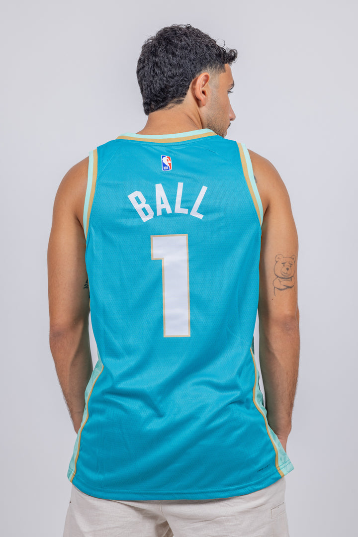 City edition גופיית משחק לאמלו בול