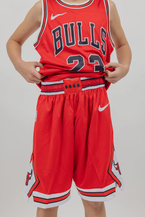 מכנסי NBA לילדים שיקגו בולס – אדום | HOOPERS