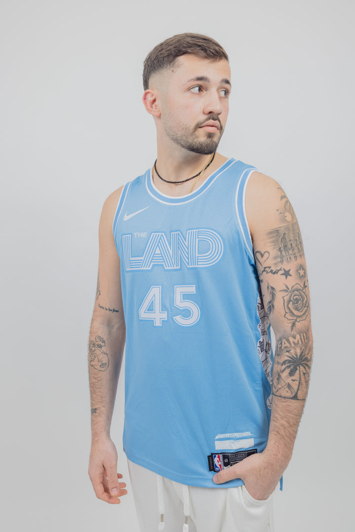 גופיית משחק תכלת דונובן מיצ'ל City edition 24/25