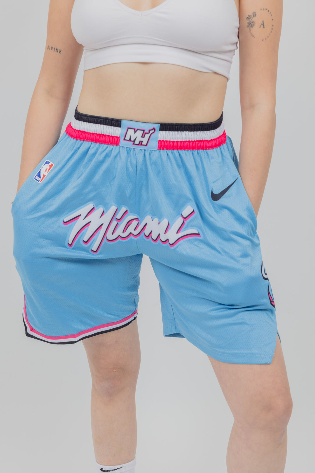 מכנסיי JUST DON תכלת וורוד מיאמי היט