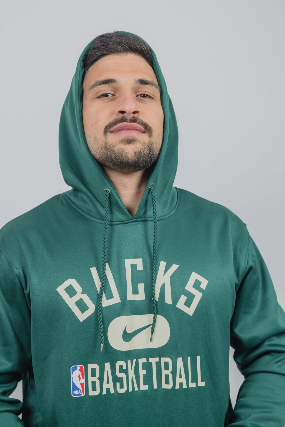 קפוצ'ון ירוק כהה מילווקי באקס