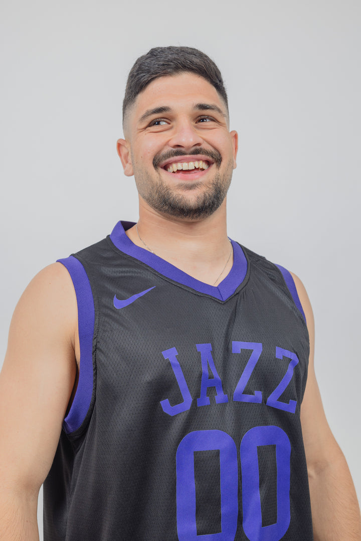 גופייה שחורה ג'ורדן קלארקסון