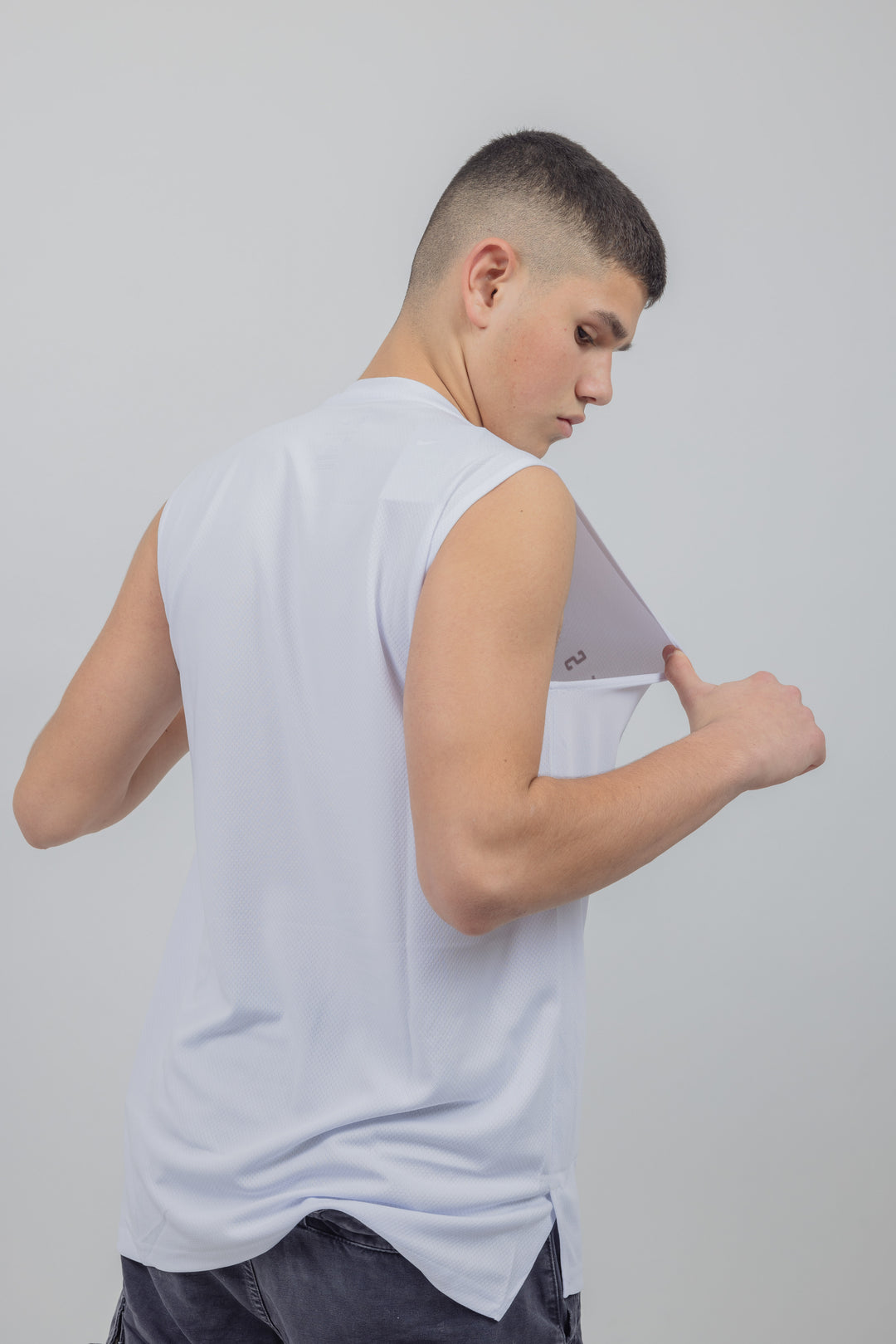 גופיית אימון לבנה לוס אנג'לס לייקרס