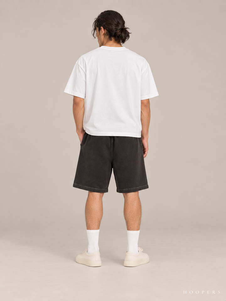 מכנס קצר Fear of God Essentials – Big Script שחור דהוי – גב