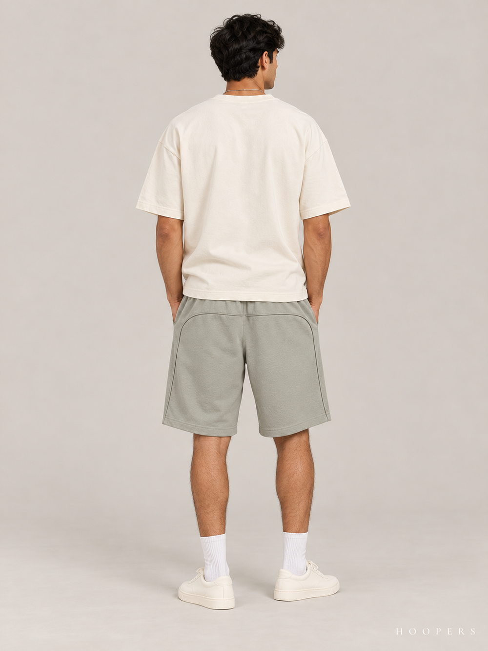 מכנס קצר Fear of God Essentials – Piping ירוק מרווה – גב