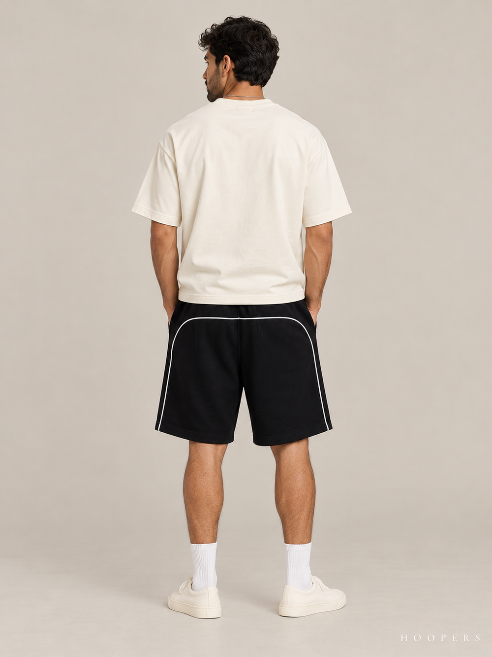 מכנס קצר Fear of God Essentials – Piping כחול כהה – גב