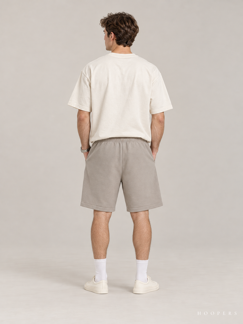 מכנס קצר Fear of God Essentials – Script אפור מכובס – גב