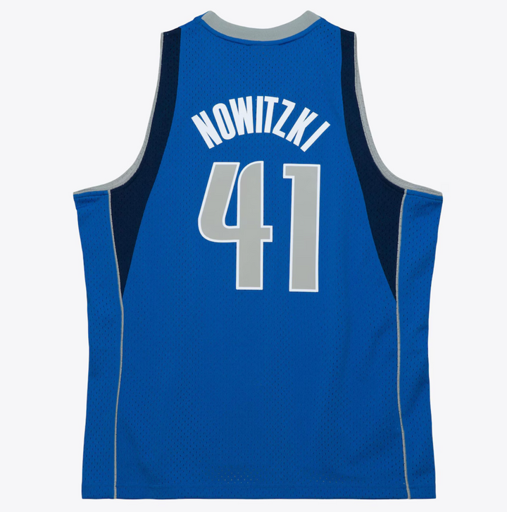 גופיית NBA דירק נוביצקי דאלאס מאבריקס – כחול רטרו Edition 2010–11 | HOOPERS