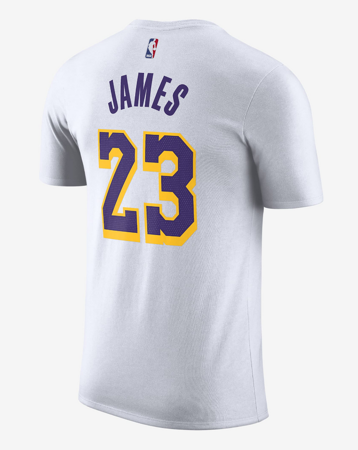 חולצה לבנה לברון ג'יימס