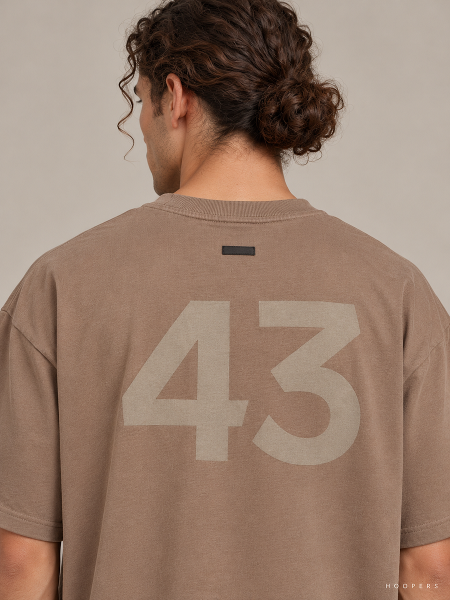 חולצת Fear of God Essentials – FG 43 מוקה | HOOPERS
