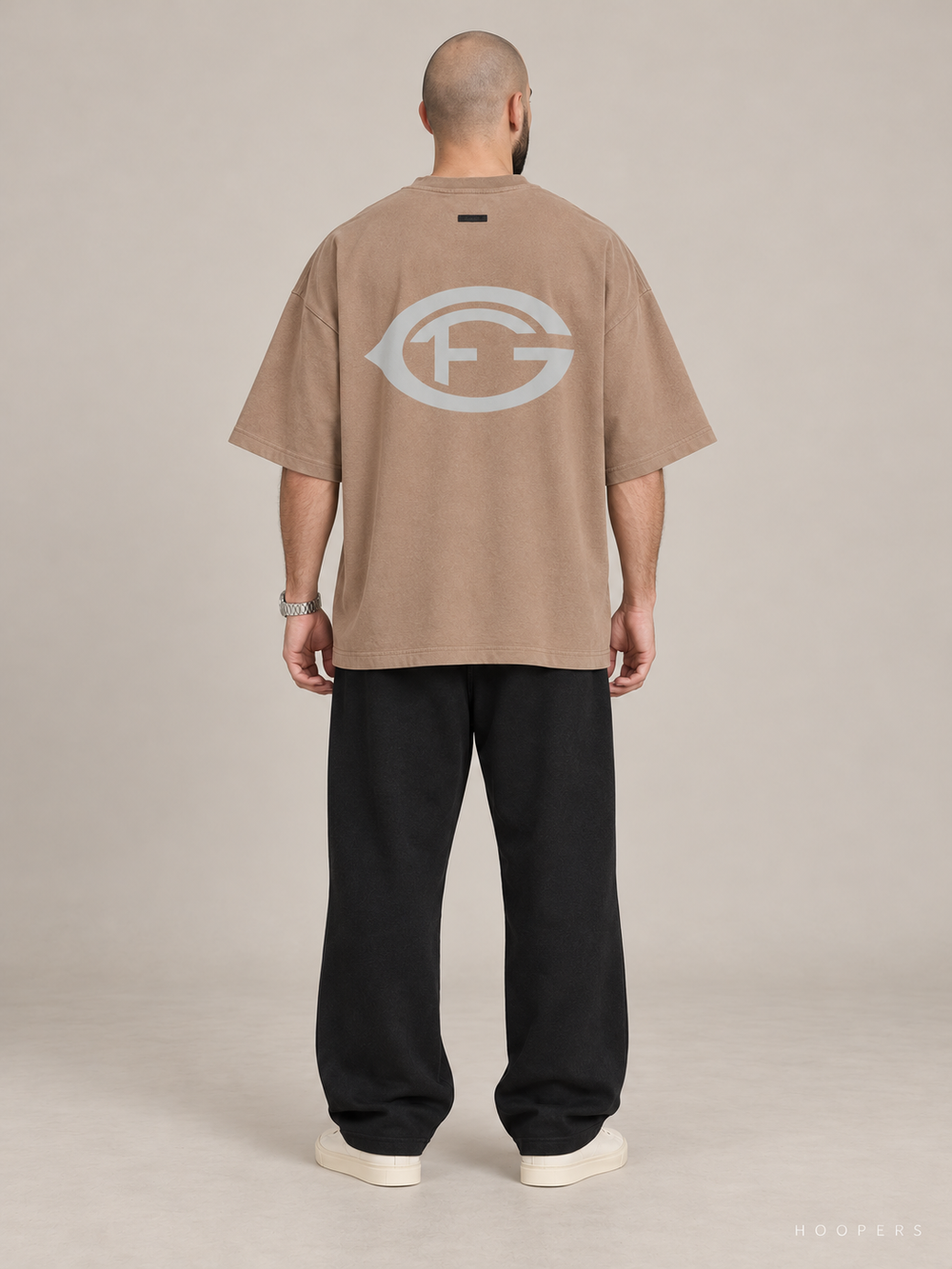חולצת Fear of God Essentials – F OF G חימר – גב