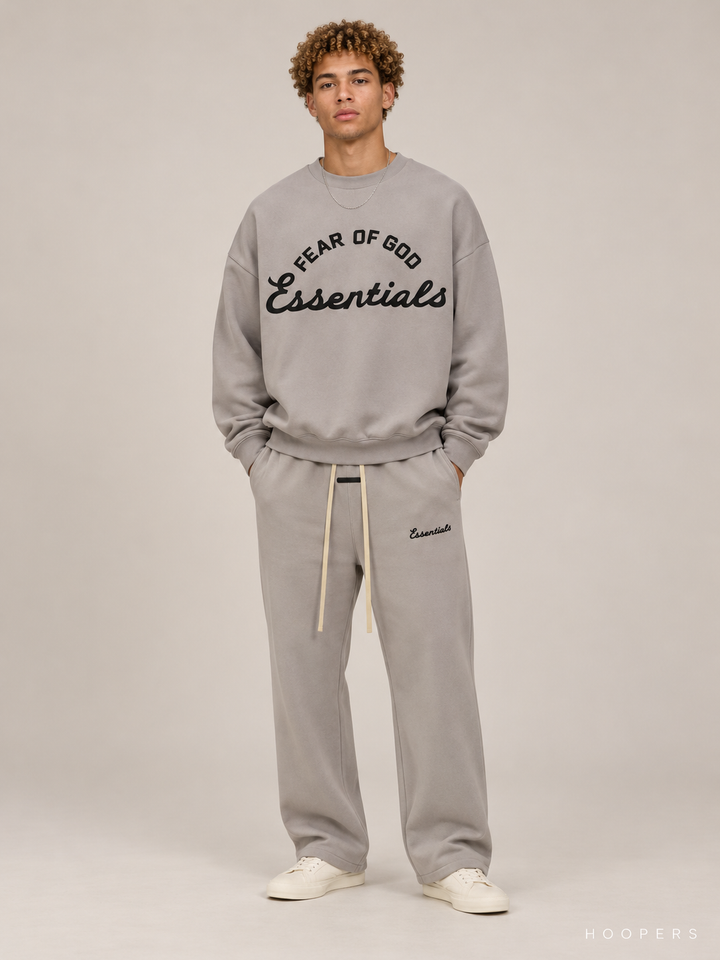 סווטשירט Fear of God Essentials – Big Script אפור – חזית
